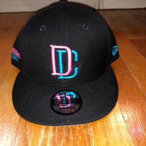 New Era Dream Chasers Hat - Picture 1 of 5